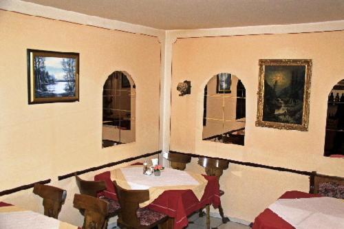Gastehaus-Pension Caroline Берванг Екстериор снимка