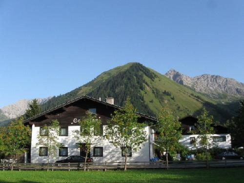Gastehaus-Pension Caroline Берванг Екстериор снимка
